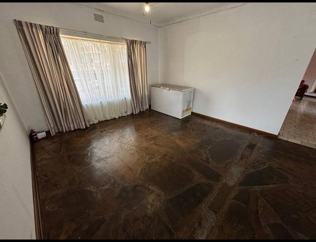 5 BEDROOM HOUSE FOR SALE IN BIRCHLEIGH